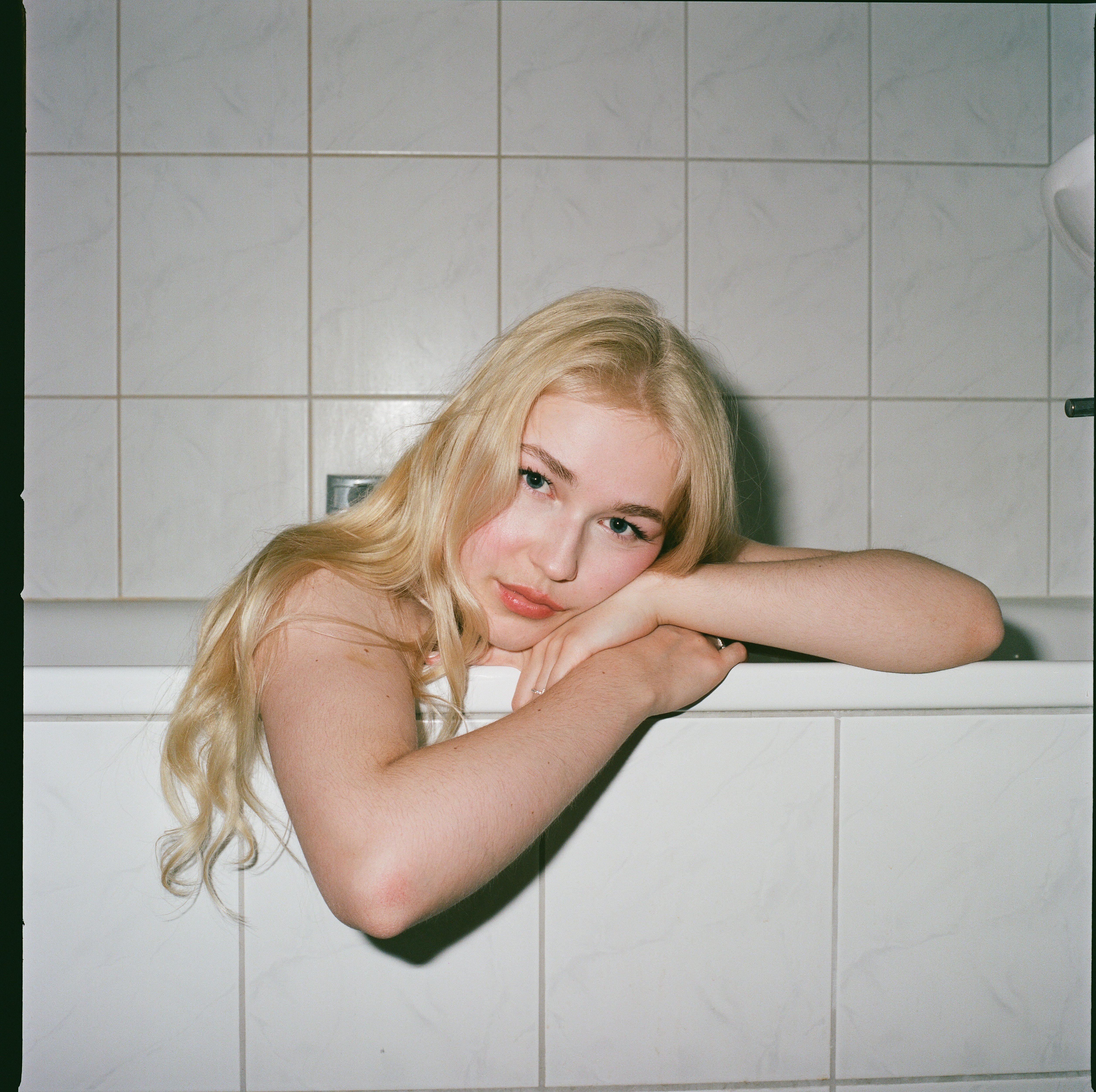 Bathtub — frame 1